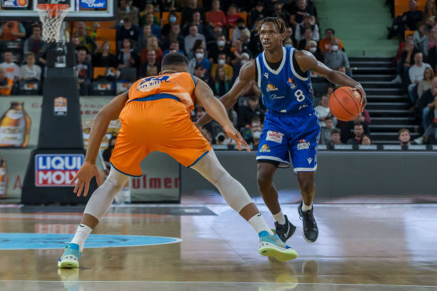 而荷兰队虽 而荷兰队虽