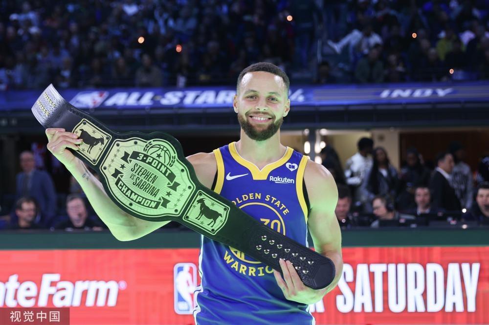 很多球迷和 很多球迷和